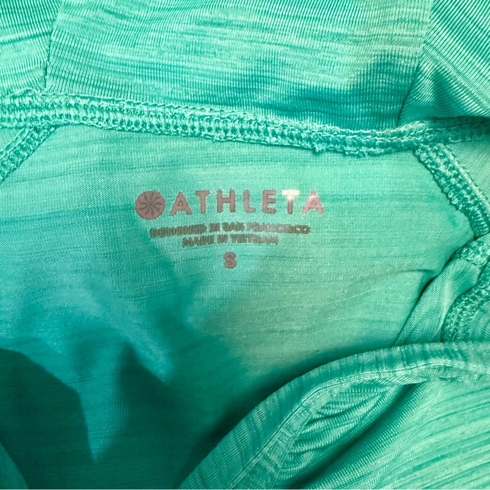 Athleta Pacifica Green Activewear Top - Picture 7 of 7